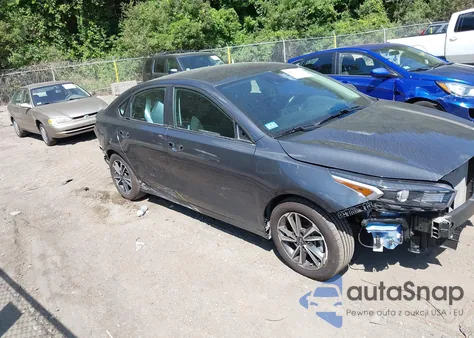 2023 Kia Forte Lxs z USA, uszkodzony, nr VIN 3KPF24AD4PE594963